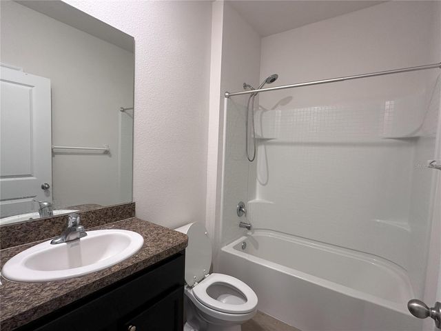 8273 SW 60TH ROAD, Gainesville, FL 32608