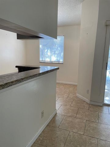 9701 Westview Drive 1422, Coral Springs, FL 33076