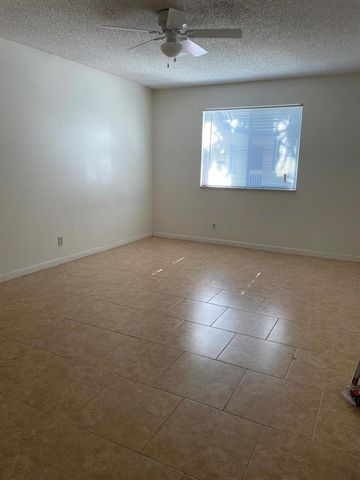 9701 Westview Drive 1422, Coral Springs, FL 33076
