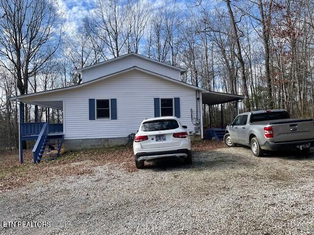 125 Walnut Lane, Oneida, TN 37841