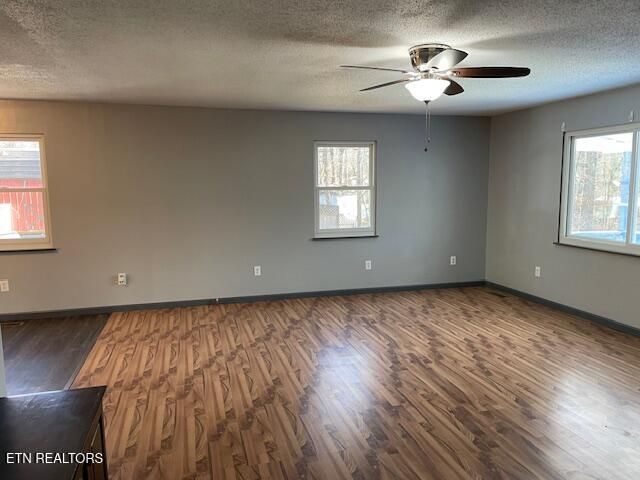 125 Walnut Lane, Oneida, TN 37841