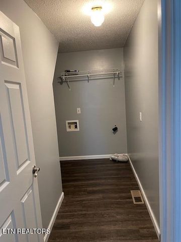 125 Walnut Lane, Oneida, TN 37841