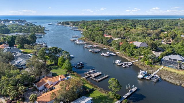 4368 Old Bayou Trail, Destin, FL 32541