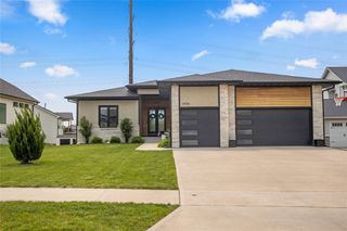 14908 Ironwood Circle, Urbandale, IA 50323