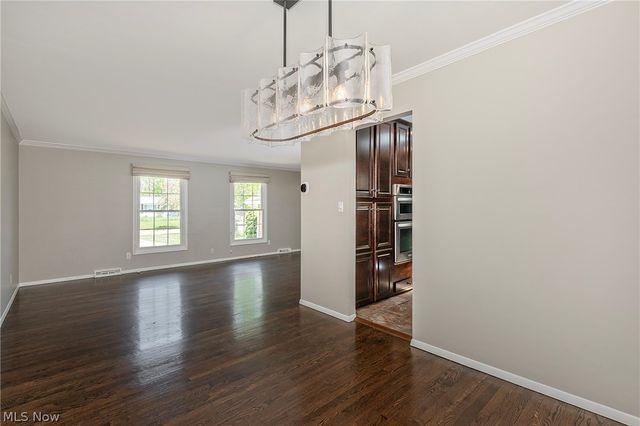 33320 Outley Park Drive, Solon, OH 44139