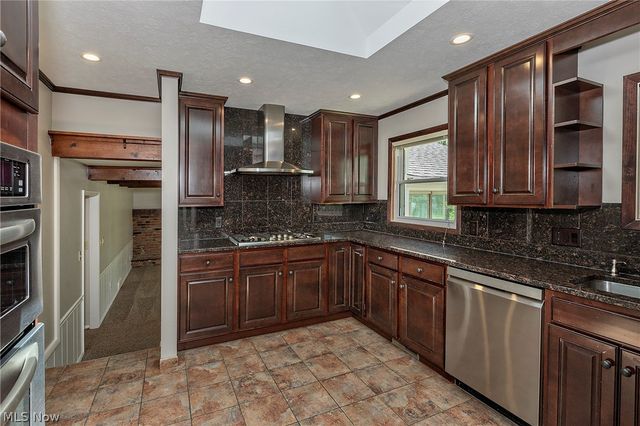33320 Outley Park Drive, Solon, OH 44139