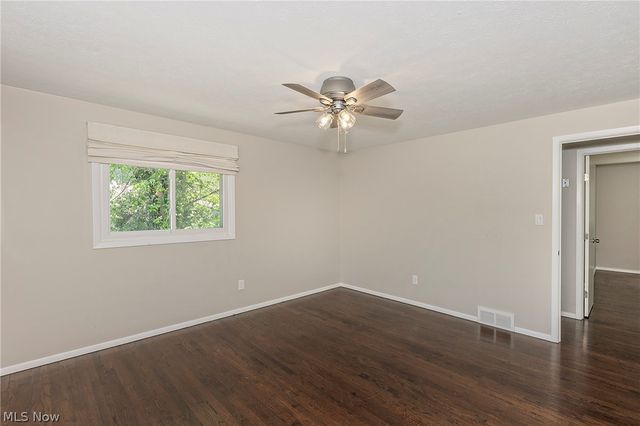 33320 Outley Park Drive, Solon, OH 44139