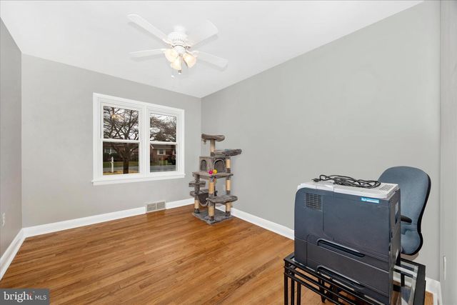 9711 CHAPELWOOD LN, Hagerstown, MD 21740