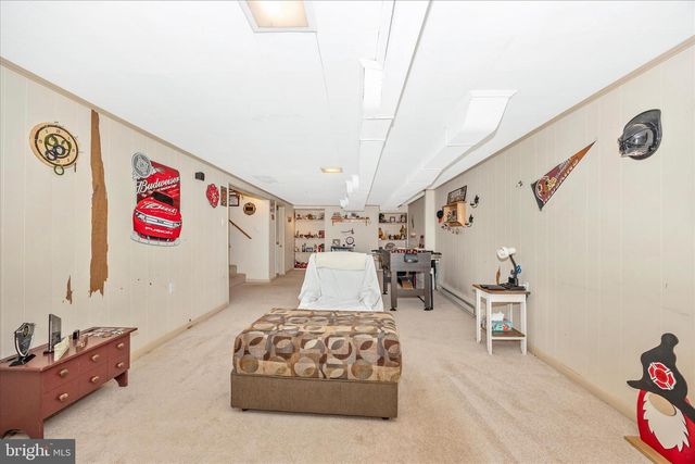 9711 CHAPELWOOD LN, Hagerstown, MD 21740