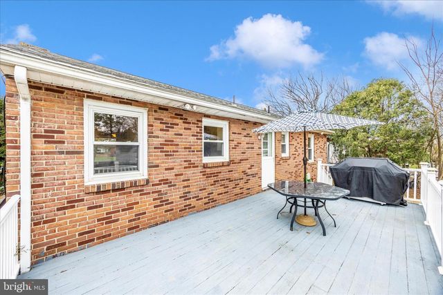 9711 CHAPELWOOD LN, Hagerstown, MD 21740