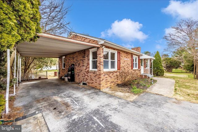 9711 CHAPELWOOD LN, Hagerstown, MD 21740