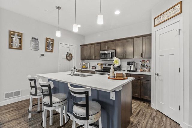 1973 Windsor Avenue, Cottage Grove, WI 53527