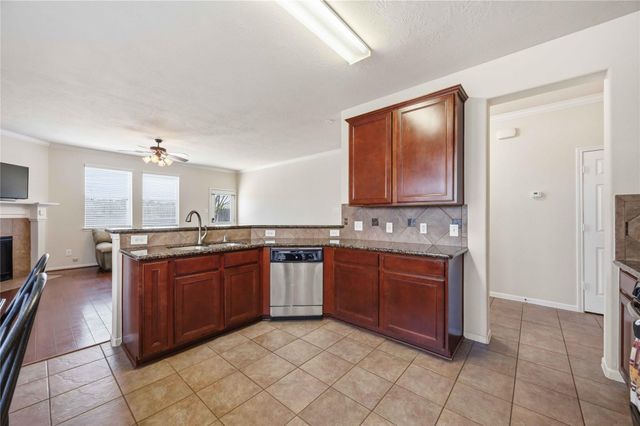 4313 E Meadow Drive, Deer Park, TX 77536