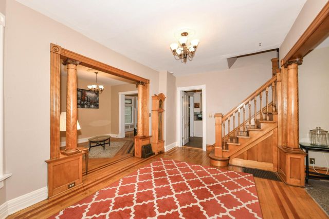 933 N 34th STREET, Milwaukee, WI 53208