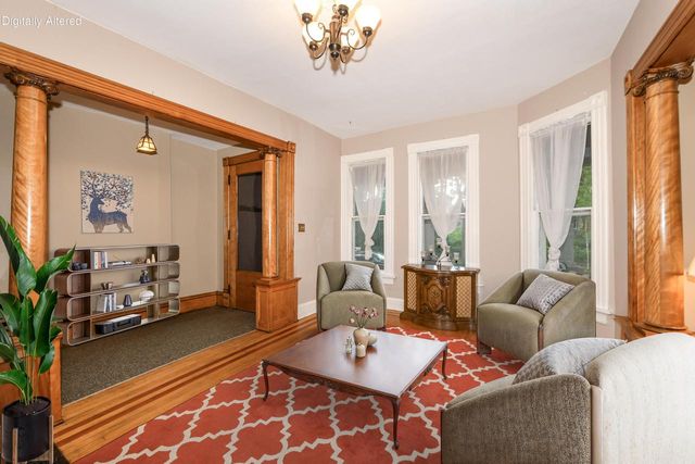 933 N 34th STREET, Milwaukee, WI 53208