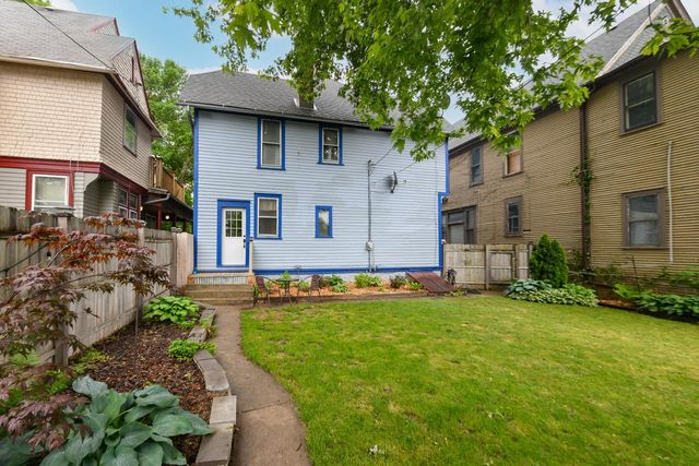 933 N 34th STREET, Milwaukee, WI 53208