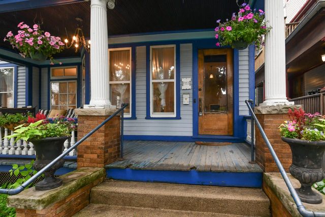 933 N 34th STREET, Milwaukee, WI 53208