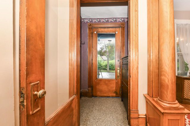 933 N 34th STREET, Milwaukee, WI 53208