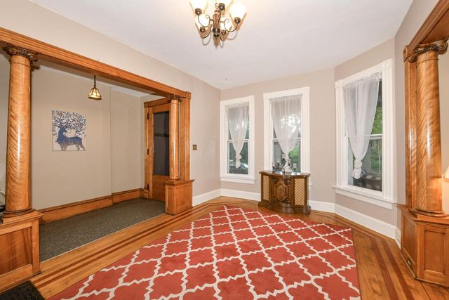 933 N 34th STREET, Milwaukee, WI 53208