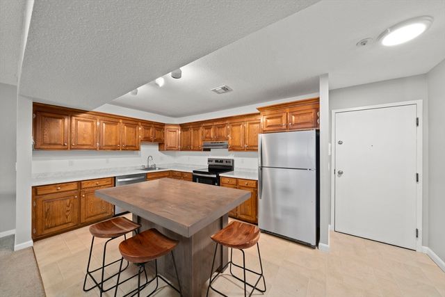 40 Cross Street 1, Quincy, MA 02169