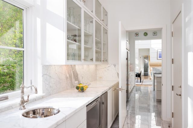 6215 Norway Road, Dallas, TX 75230