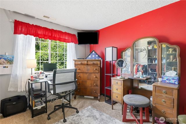 12519 SE 277th Place, Kent, WA 98030