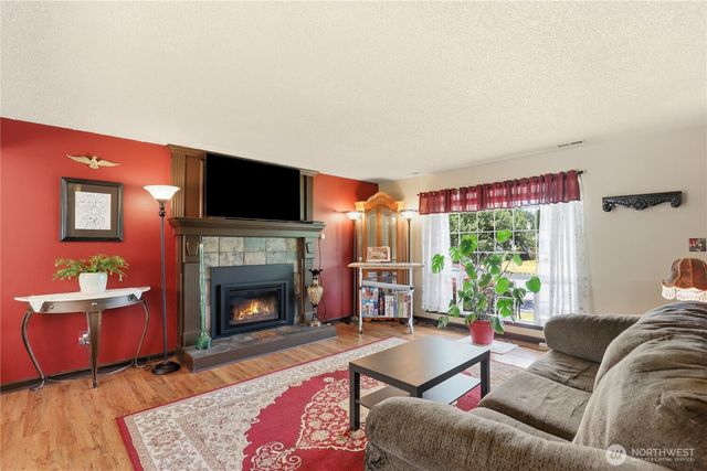 12519 SE 277th Place, Kent, WA 98030