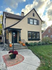 2721 Medford Drive, Toledo, OH 43614
