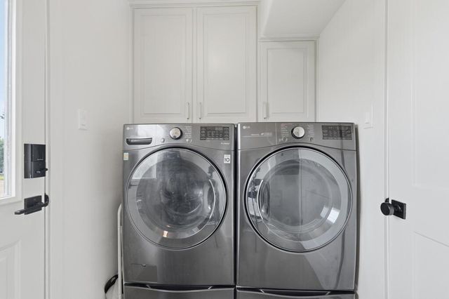 25429 Cove DR, Spicewood, TX 78669