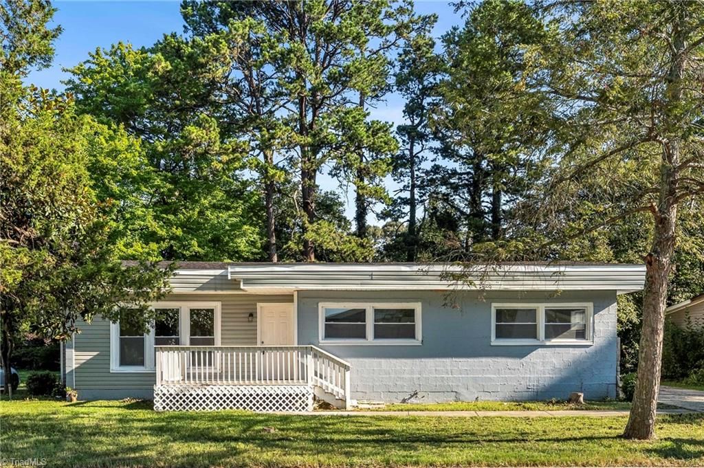 2220 Bradley Street, Greensboro, NC 27406