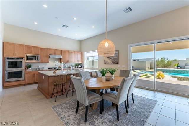 8866 Harvest Sunset Street, Las Vegas, NV 89113