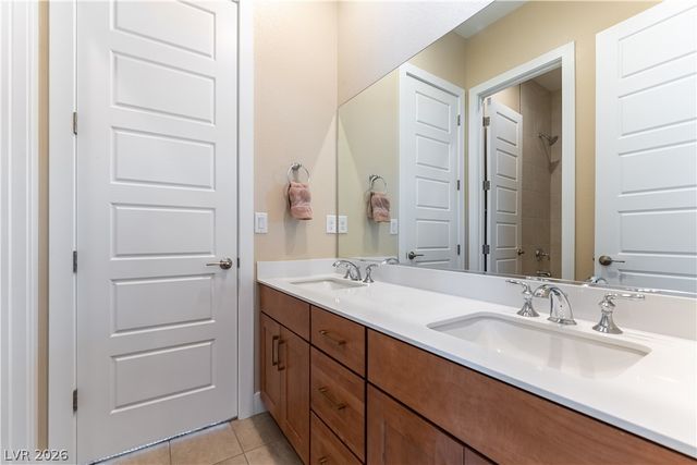8866 Harvest Sunset Street, Las Vegas, NV 89113