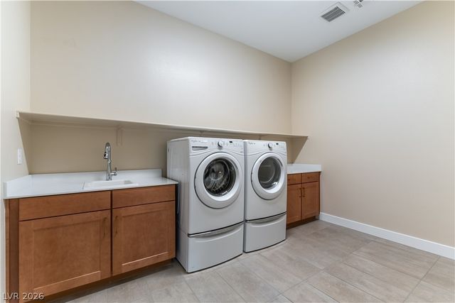 8866 Harvest Sunset Street, Las Vegas, NV 89113