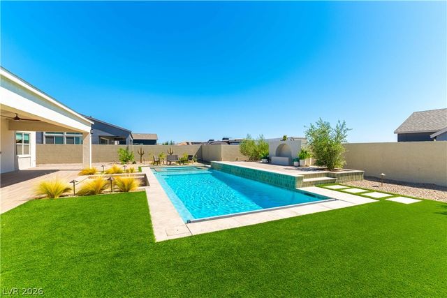 8866 Harvest Sunset Street, Las Vegas, NV 89113