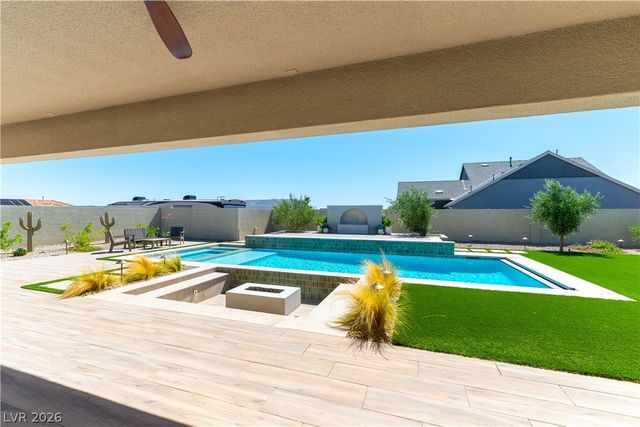 8866 Harvest Sunset Street, Las Vegas, NV 89113