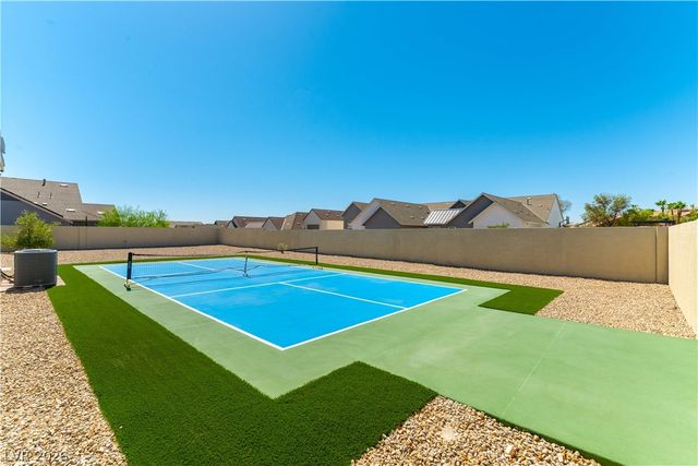 8866 Harvest Sunset Street, Las Vegas, NV 89113