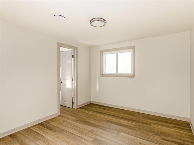 7417 N Highland Avenue, Gladstone, MO 64118