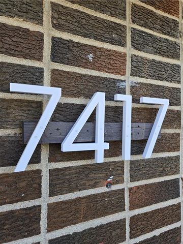 7417 N Highland Avenue, Gladstone, MO 64118