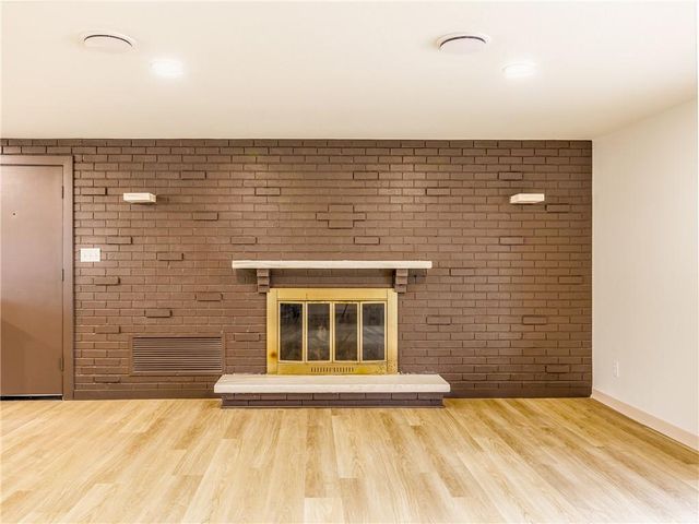 7417 N Highland Avenue, Gladstone, MO 64118