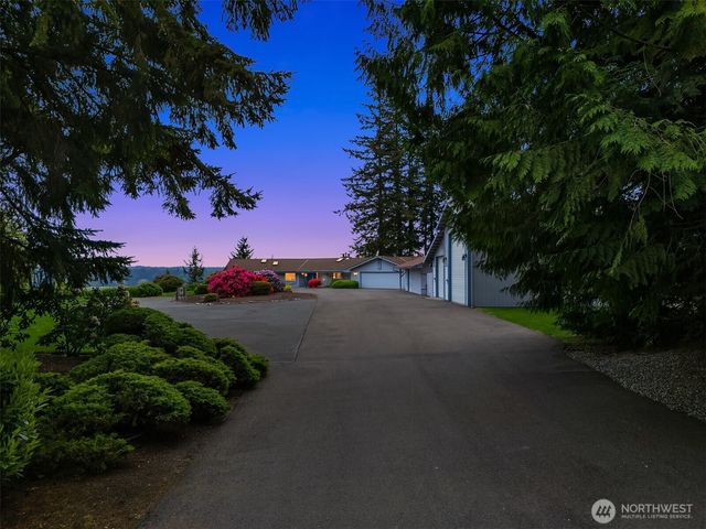1320 Silver Springs Way, Stanwood, WA 98292