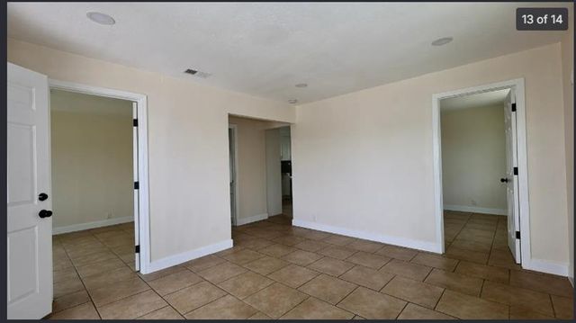 5930 W 79th St, Sacramento, CA 95824