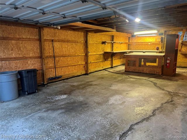 727 W Park Street, Lapeer, MI 48446