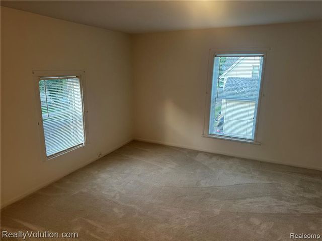 727 W Park Street, Lapeer, MI 48446