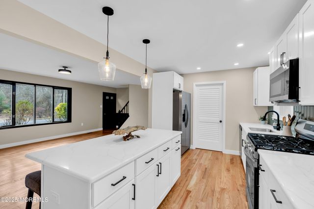 320 Cedar Drive, Lanoka Harbor, NJ 08734