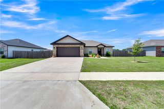 369 N Wyandotte Street, Farmington, AR 72730