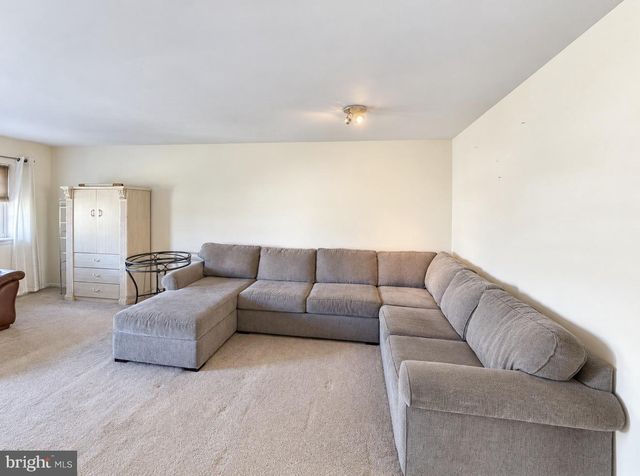 1009 HILLSBORO CT, Sewell, NJ 08080