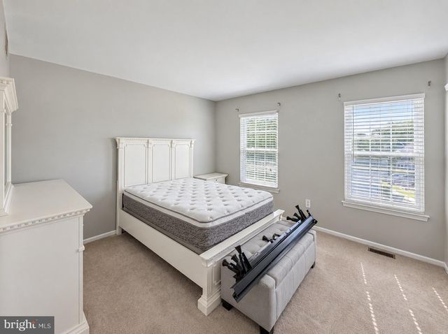 1009 HILLSBORO CT, Sewell, NJ 08080