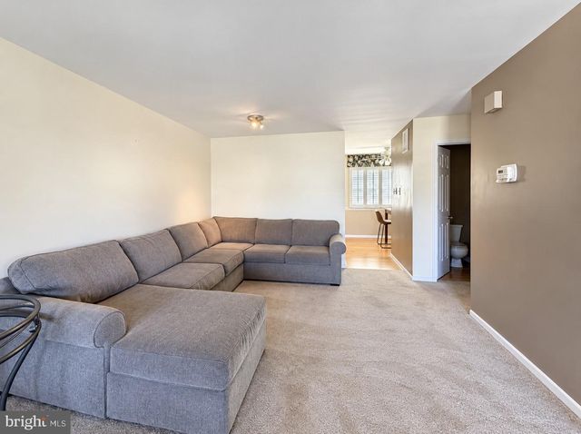 1009 HILLSBORO CT, Sewell, NJ 08080