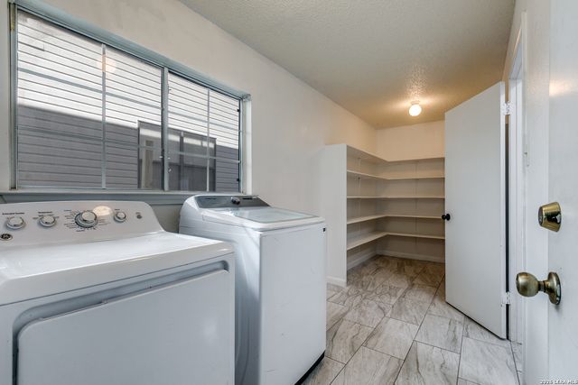 338 Territory Oak, San Antonio, TX 78253