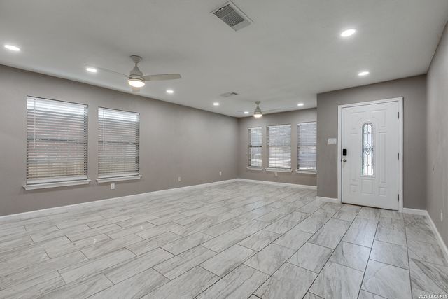 338 Territory Oak, San Antonio, TX 78253